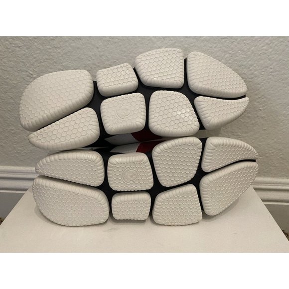 Moncler Bubble Sneaker 41 EU / 8 US / 7 UK/AU / 25.5 JP / 255 CN / 265 KR BNIB - Picture 9 of 12